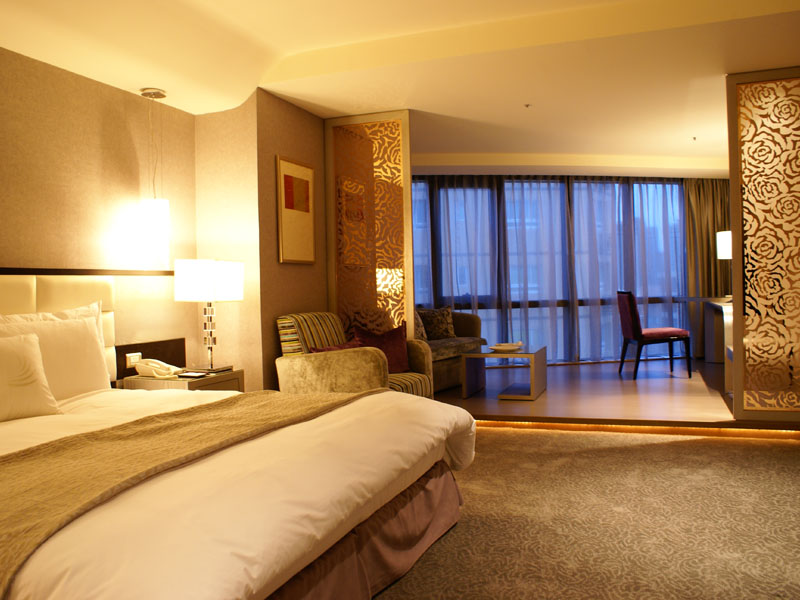 Executive-Deluxe Suite